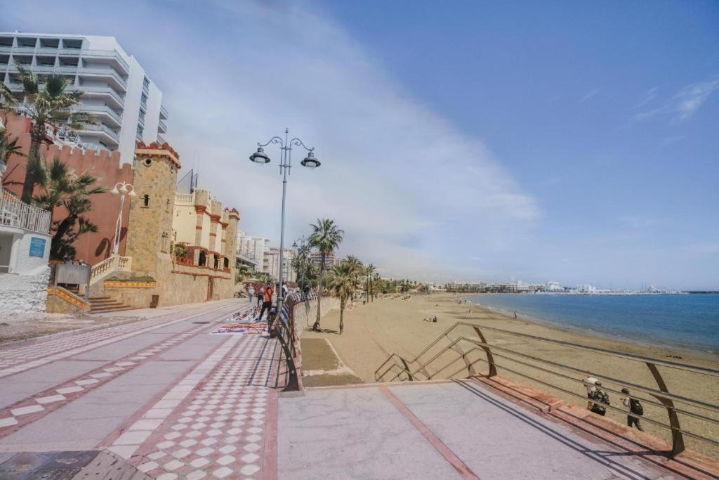 Benalmadena Beach Apartamento Con Vistas Al Mar Y Parking Privado Incluido Esterno foto